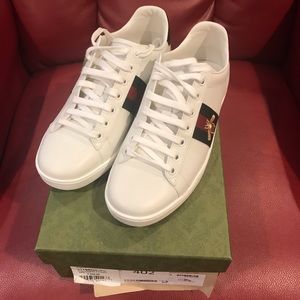 Womens New Ace Bee Ebroidered gucci sneakers US8